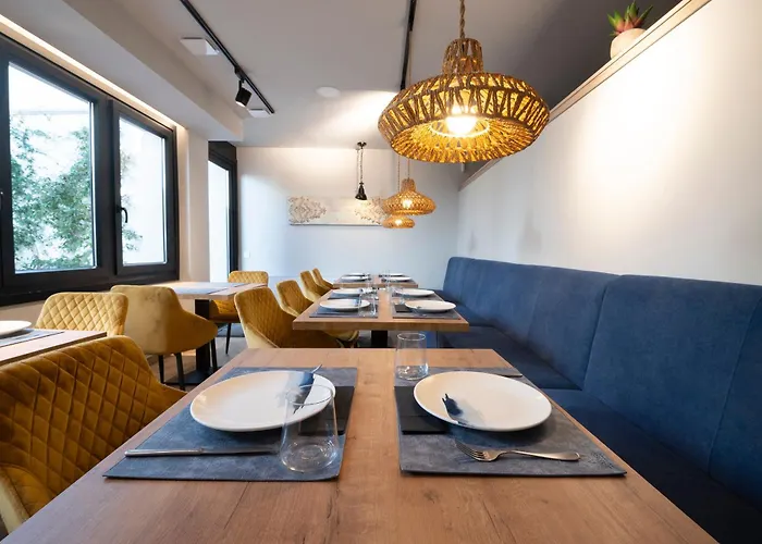 A Mares سيلوريو