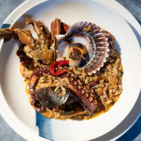 A Mares فندق سيلوريو